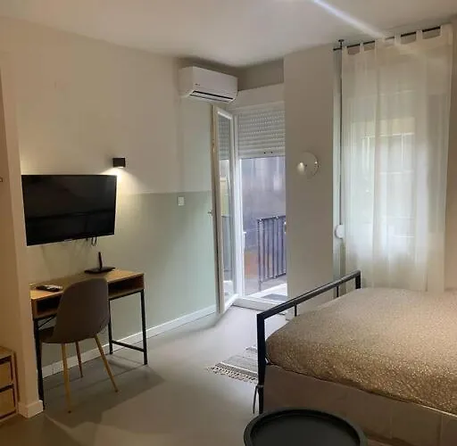 E2g Urban With Balcony Appartamento Salonicco